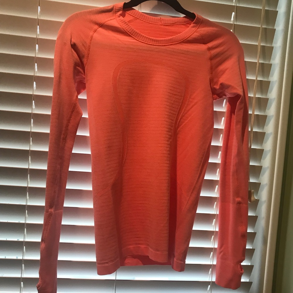 Lululemon Swifty Tech Long Sleeve Crew